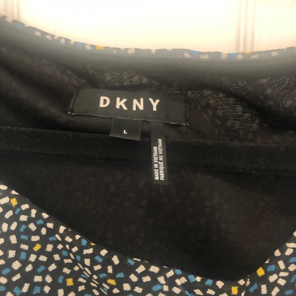 DNKY sleeveless blouse - Picture 2 of 4